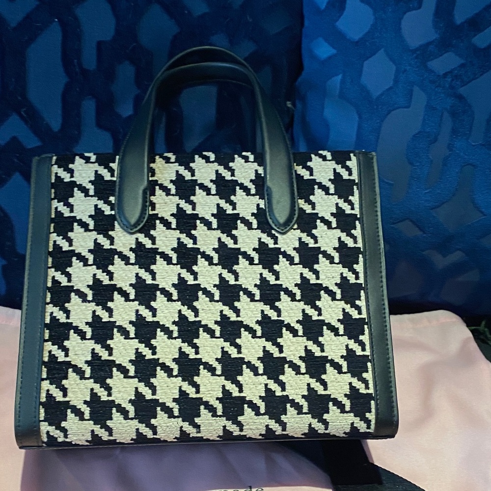 Kate Spade Black and Cream Houndstooth Tote - Picture 4 of 8